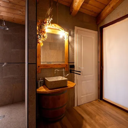 Dai Dellerba مزرعة للإقامة بينيرولو